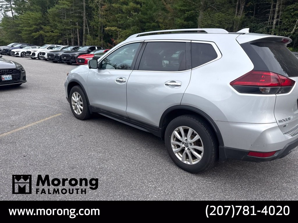 Used 2018 Nissan Rogue SV w/ Sun & Sound Touring Package AWD/4WD image 7
