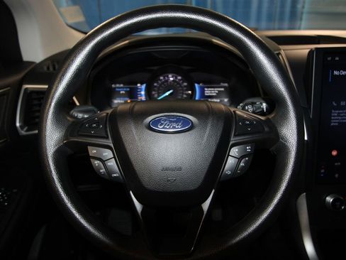 Used 2022 Ford Edge SE w/ Black Appearance Package AWD/4WD image 11