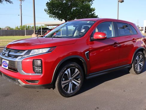 Used 2025 Mitsubishi Outlander Sport ES AWD/4WD image 9