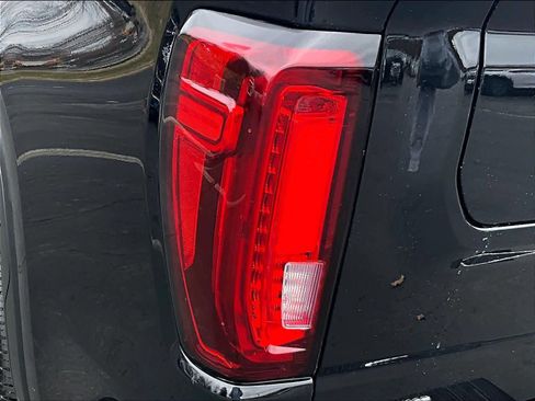 Used 2026 GMC Sierra 1500 SLT image 35