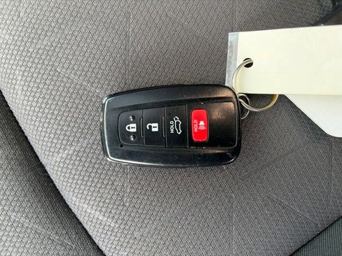 Used 2019 Toyota RAV4 XLE w/ Convenience Package AWD/4WD image 26