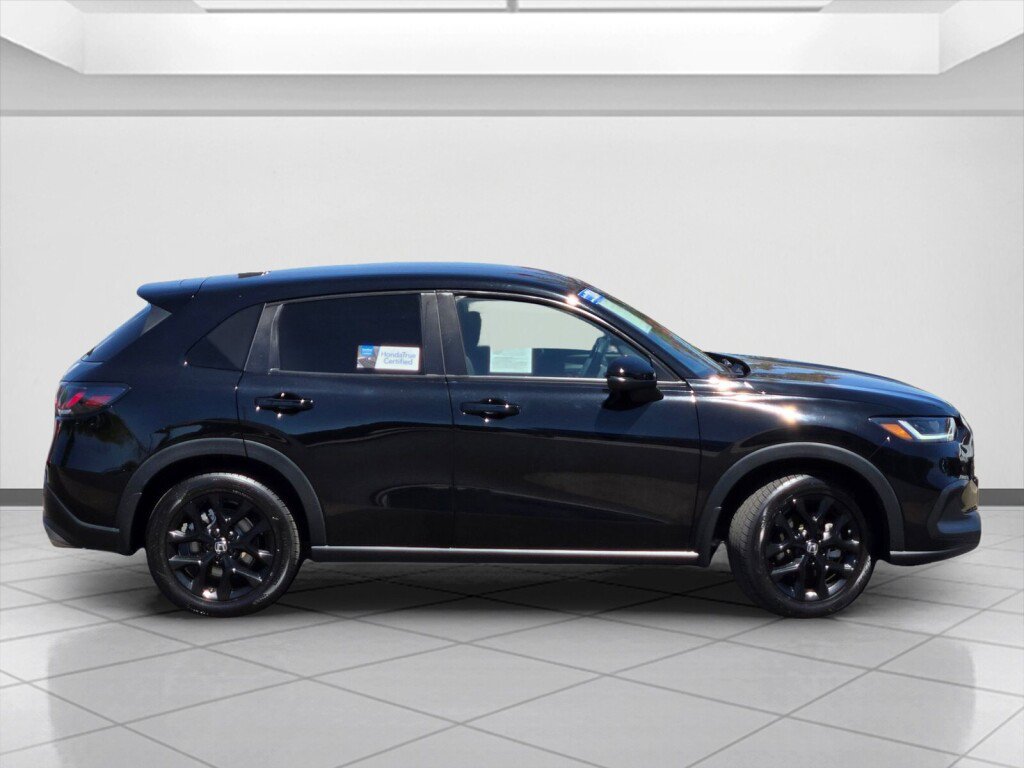 Certified 2024 Honda HR-V Sport image 4