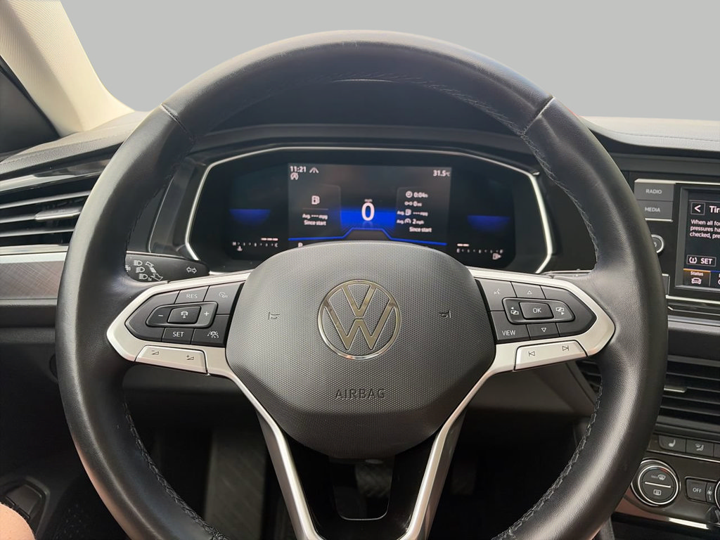 Used 2023 Volkswagen Jetta SE FWD image 29