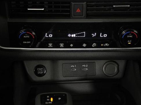 Certified 2026 Nissan Rogue SV FWD image 23