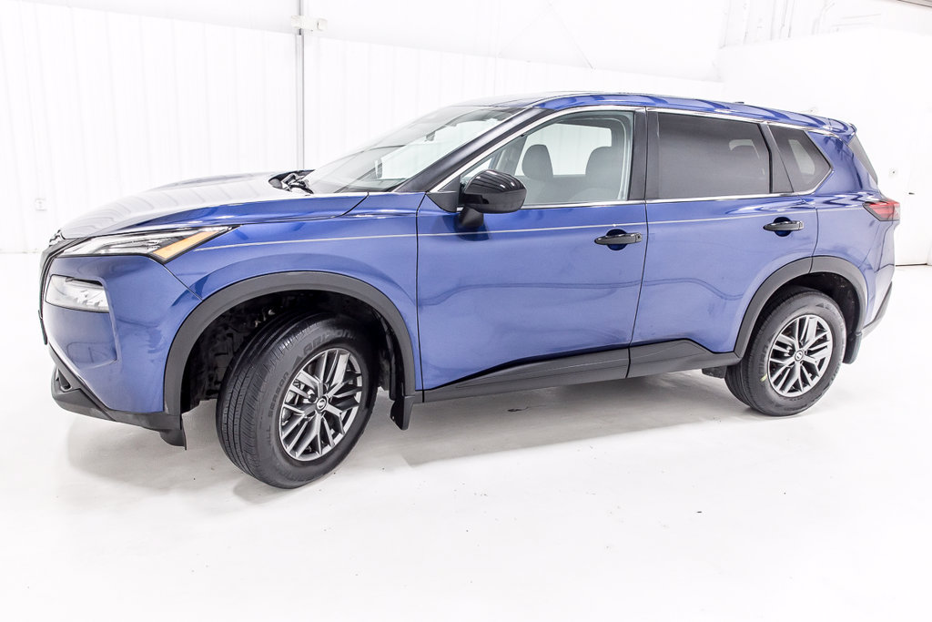 Used 2021 Nissan Rogue S FWD image 3