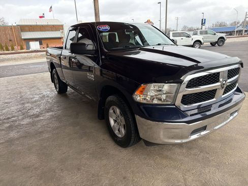 Used 2018 RAM 1500 Classic SLT image 23