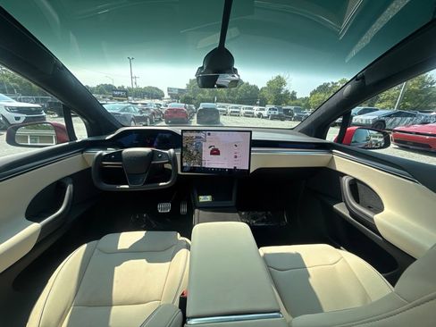 Used 2022 Tesla Model X Plaid AWD/4WD image 8