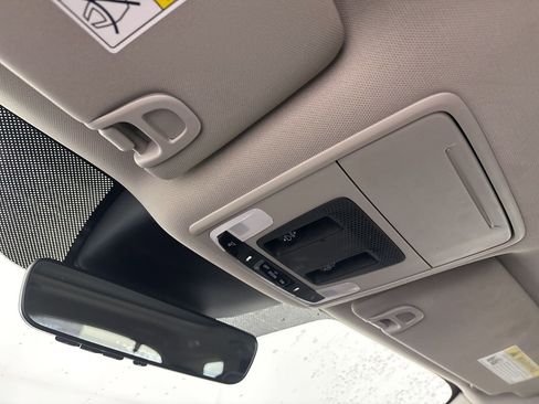 Used 2023 Honda Pilot Elite image 18