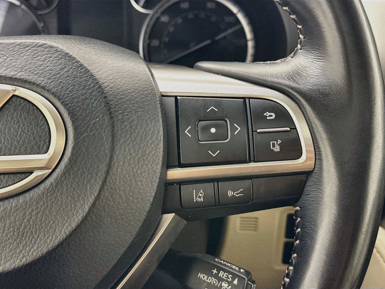Used 2022 Lexus GX 460 Luxury w/ Sport Design Package AWD/4WD image 23