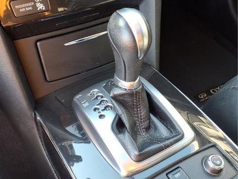 Used 2017 INFINITI QX70 AWD image 11