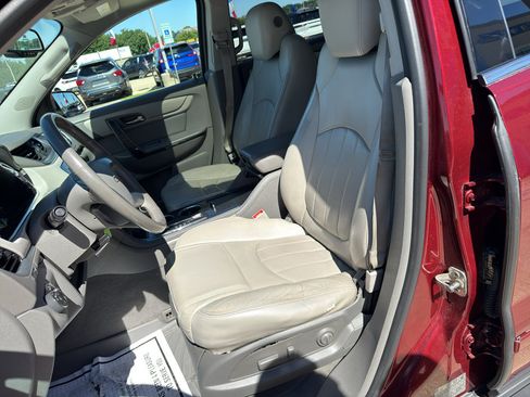 Used 2016 Chevrolet Traverse LTZ FWD image 10