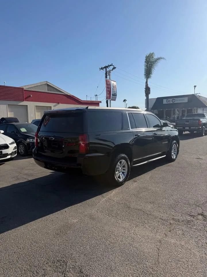 Used 2016 Chevrolet Suburban LS RWD image 5