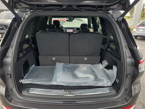 New 2025 Jeep Grand Cherokee L Summit image 8