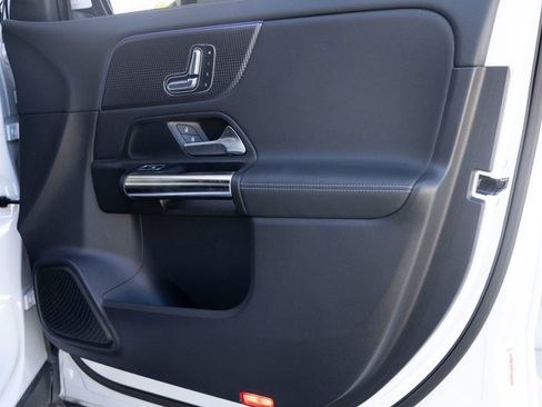 Used 2021 Mercedes-Benz GLA 250 image 25