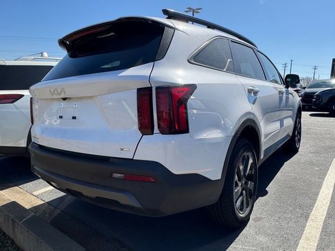 Certified 2023 Kia Sorento S w/ Panoramic Sunroof Package image 5