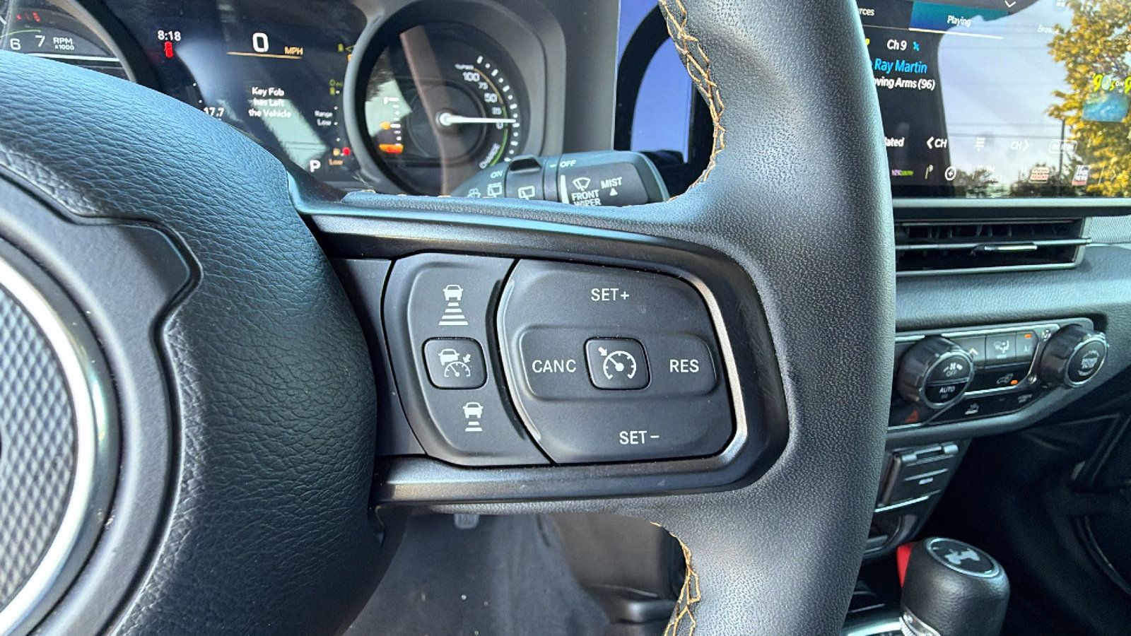 Used 2024 Jeep Wrangler Unlimited AWD/4WD image 28