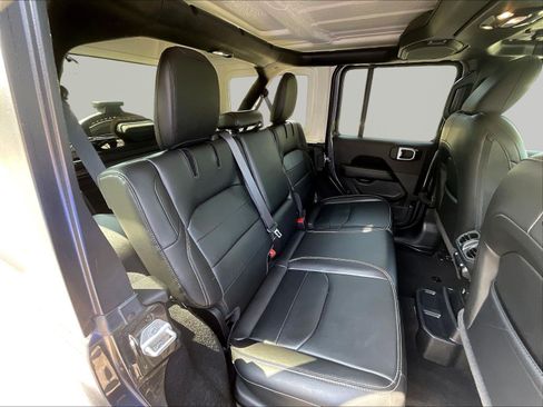 Used 2023 Jeep Wrangler Unlimited Sahara AWD/4WD image 25