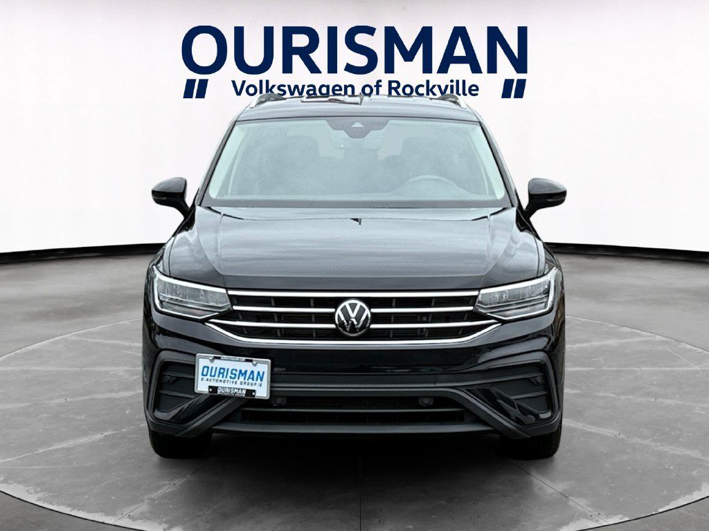 Used 2022 Volkswagen Tiguan SE FWD image 8