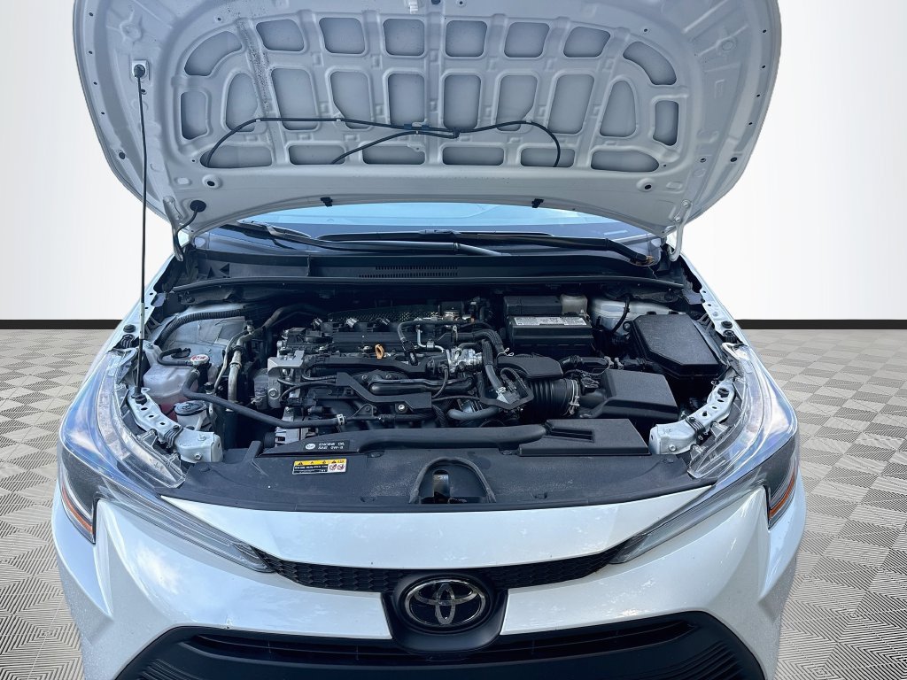 Used 2026 Toyota Corolla LE FWD image 31