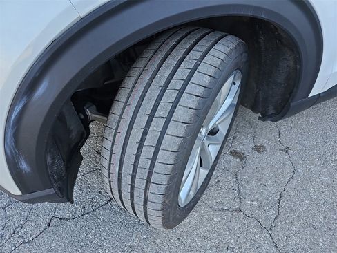 Used 2022 Ford Explorer Platinum w/ Equipment Group 601A image 35