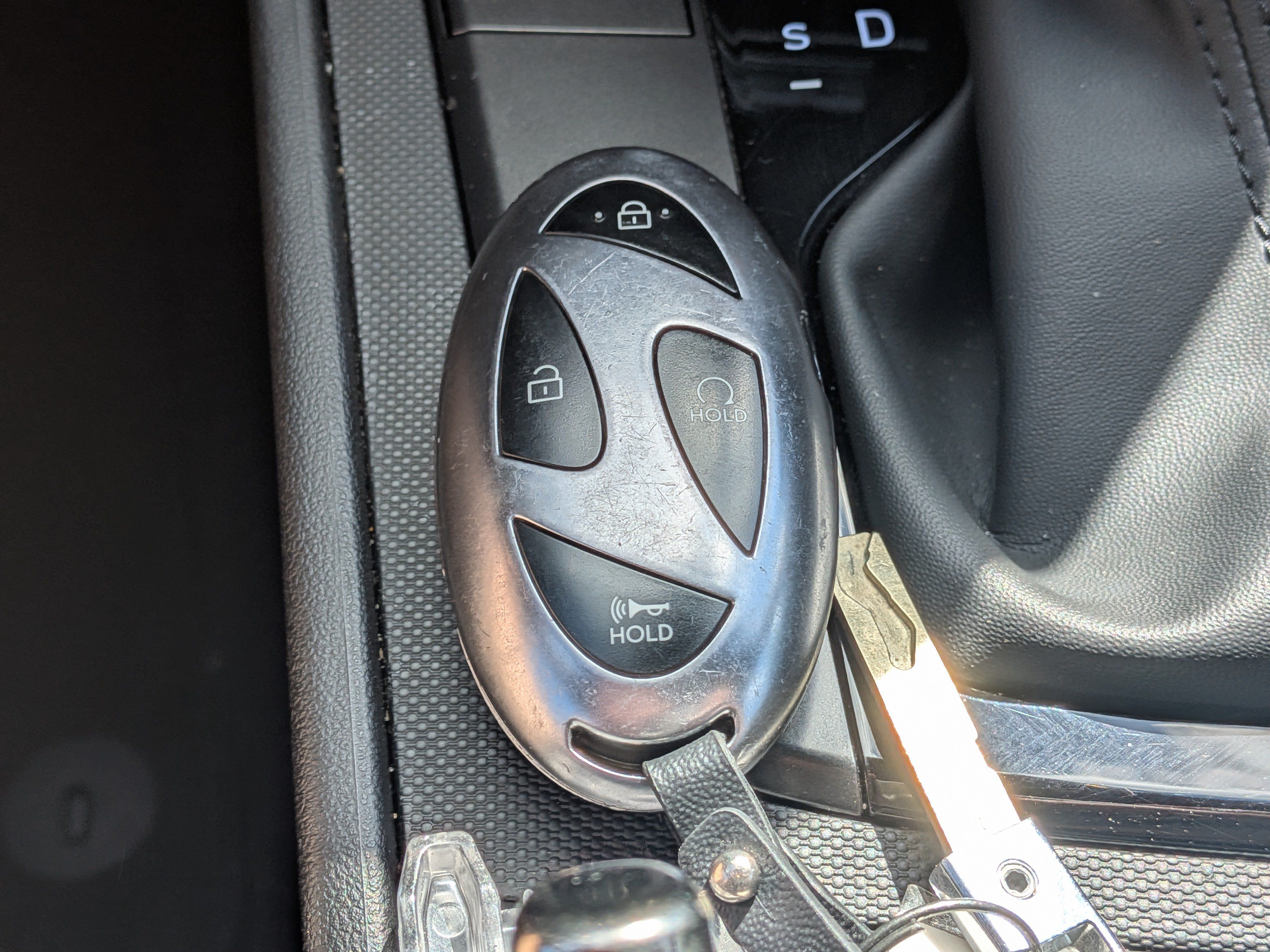 Used 2025 Hyundai Elantra Sport FWD image 32