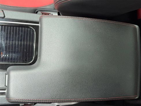 Used 2020 Jaguar F-PACE Checkered Flag image 32