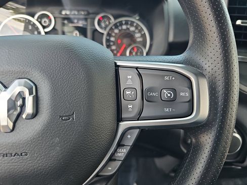 New 2026 RAM 1500 Express AWD/4WD image 17