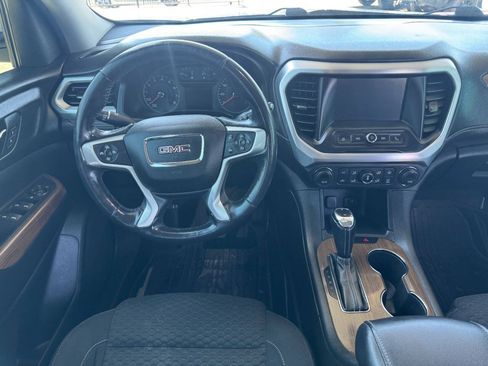 Used 2018 GMC Acadia SLE FWD image 11