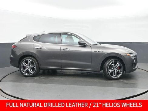 Used 2023 Maserati Levante GT AWD/4WD image 2
