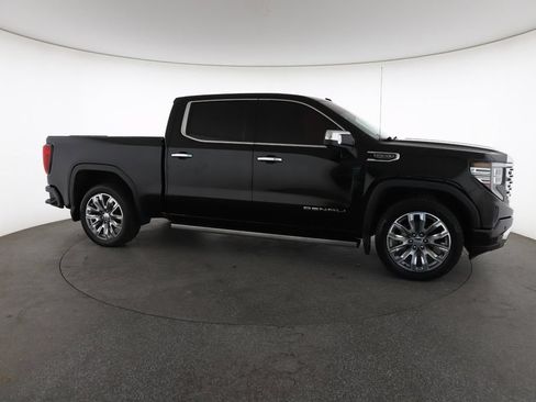 Used 2023 GMC Sierra 1500 Denali w/ Denali Reserve Package AWD/4WD image 15