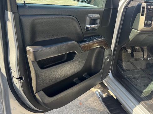 Used 2018 GMC Sierra 1500 Denali image 16