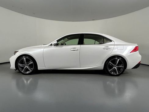 Used 2017 Lexus IS 300 AWD image 4