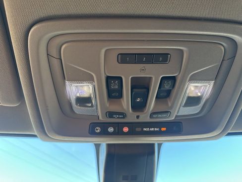 Used 2020 GMC Sierra 3500 SLT w/ SLT Premium Plus Package image 26