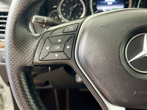 Used 2013 Mercedes-Benz E 350 image 18