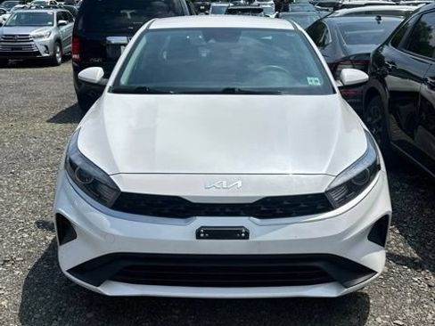 Used 2024 Kia Forte LXS FWD image 1
