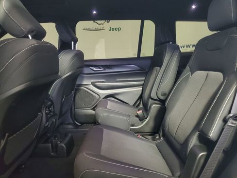 Used 2024 Jeep Grand Cherokee L Laredo w/ Luxury Tech Group I image 34