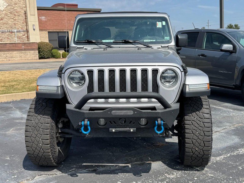 Used 2018 Jeep Wrangler Unlimited Sahara w/ LED Lighting Group AWD/4WD image 9