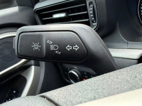Used 2023 Ford Explorer XLT RWD image 27