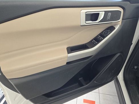 Used 2023 Ford Explorer XLT w/ Equipment Group 202A image 21