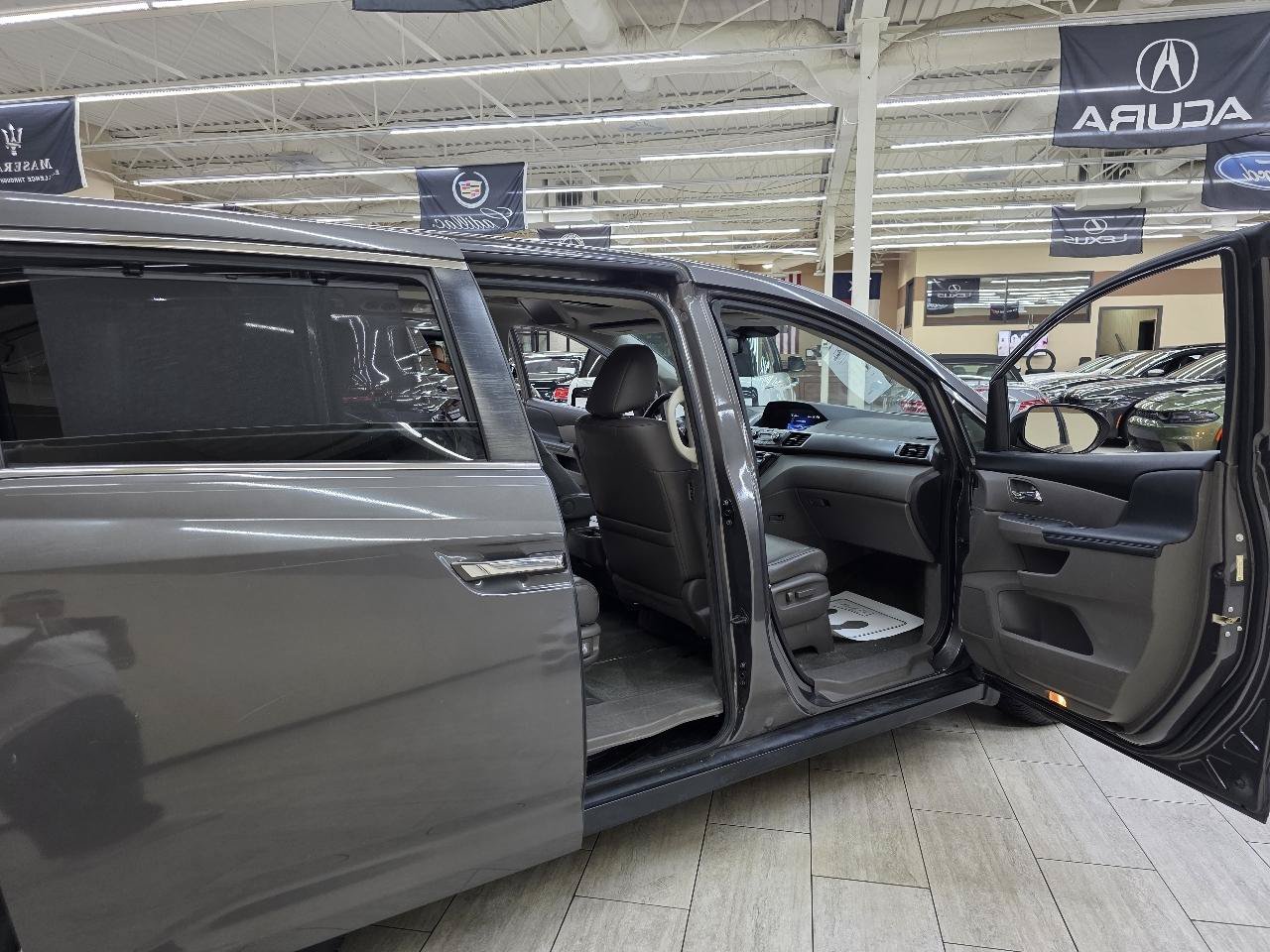 Used 2015 Honda Odyssey EX-L image 15