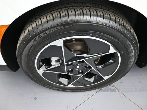 Certified 2023 Kia Soul EX image 14