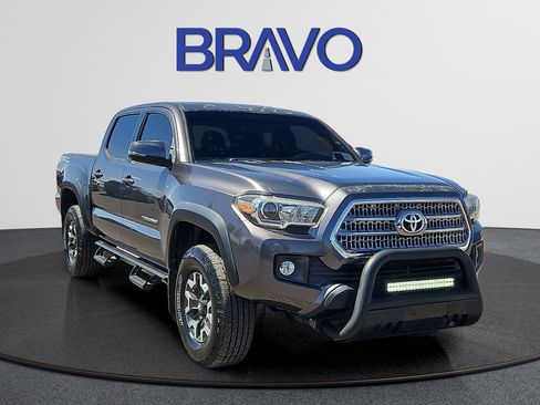 Used 2017 Toyota Tacoma TRD Off-Road w/ Tow Package RWD image 6