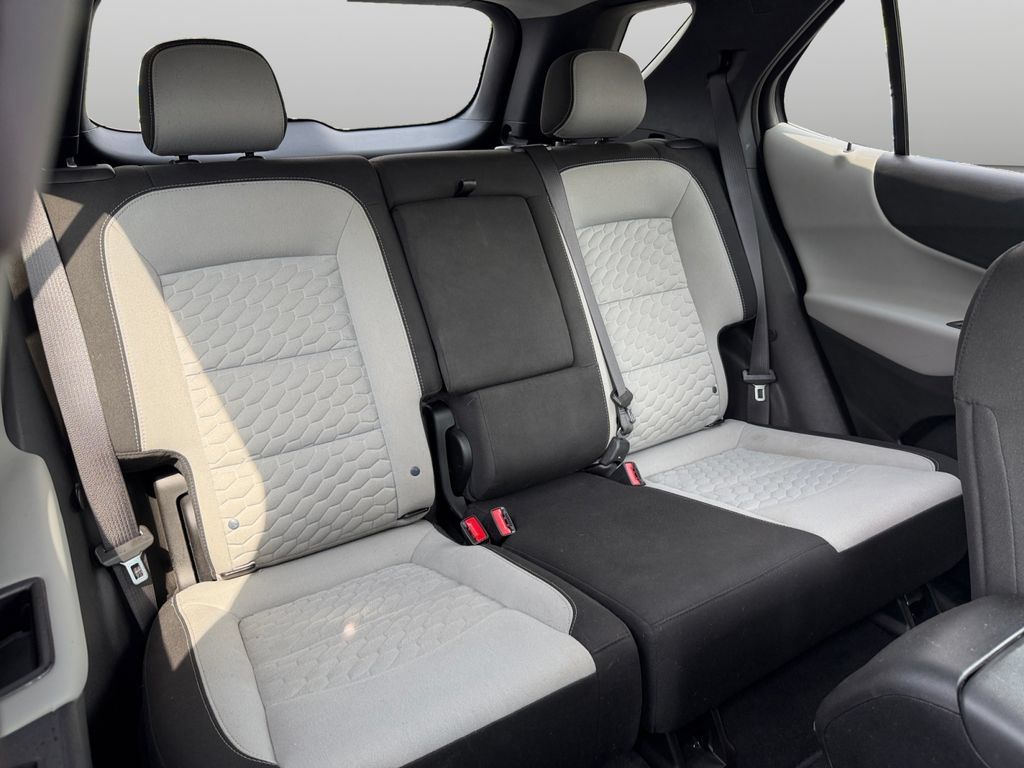 Used 2021 Chevrolet Equinox LT w/ Driver Convenience Package FWD image 21