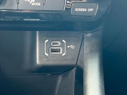 Certified 2025 Jeep Compass Latitude w/ Altitude Special Edition image 24