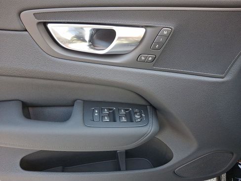 New 2026 Volvo XC60 B5 Plus w/ Climate Package image 8