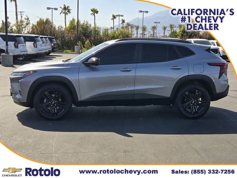 Used 2025 Chevrolet Trax ACTIV w/ Driver Confidence Package FWD image 4