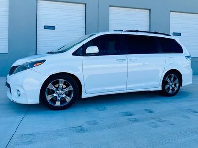 Used 2015 Toyota Sienna SE w/ SE Preferred Package
