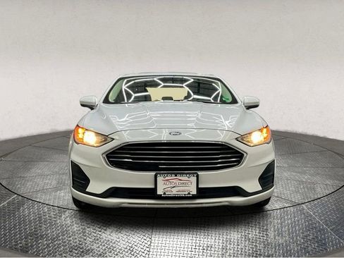 Used 2020 Ford Fusion SE image 2