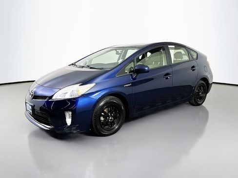 Used 2013 Toyota Prius Two FWD image 4