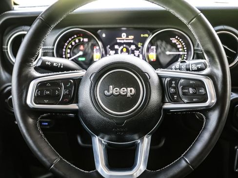 Used 2021 Jeep Wrangler Unlimited Sahara w/ Cold Weather Group image 8